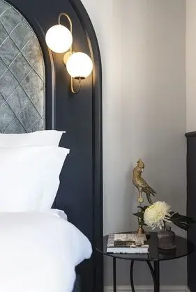 Classic Tek Büyük Yataklı Oda