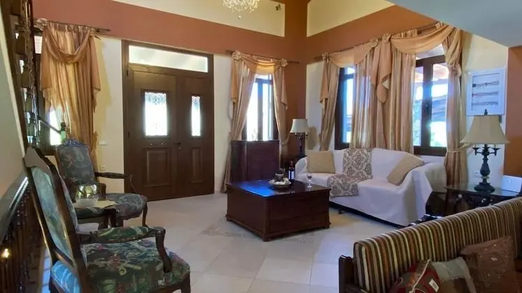 Deluxe Villa