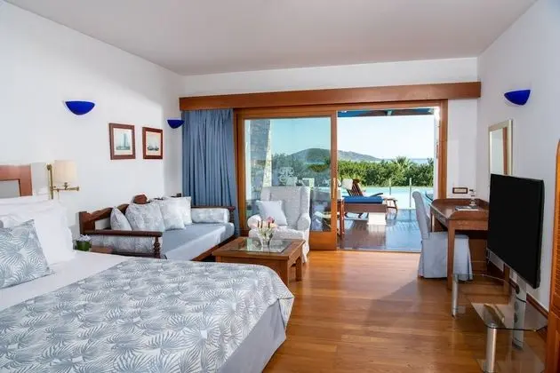 Deluxe Tek Büyük Yataklı Oda, Deniz Manzaralı (Shared Pool, SPA Building)