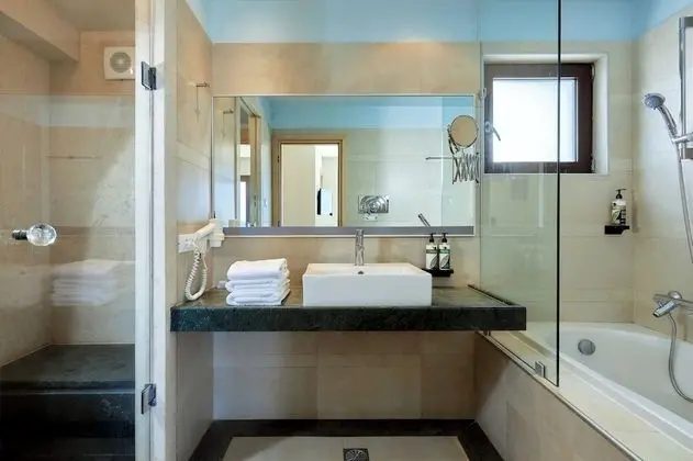 2 Bedroom Superior Family Suite with Panoramic Sea View