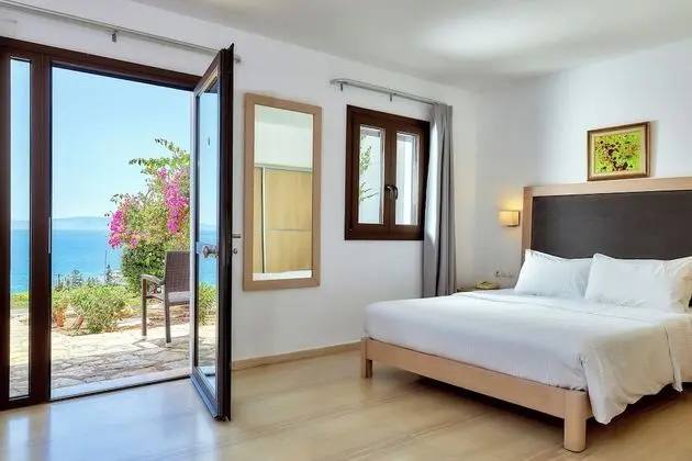 Junior Suite with Panoramic Sea View
