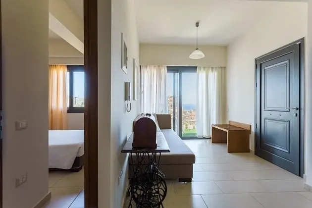 Apartment, Shared Pool  (Spermo)