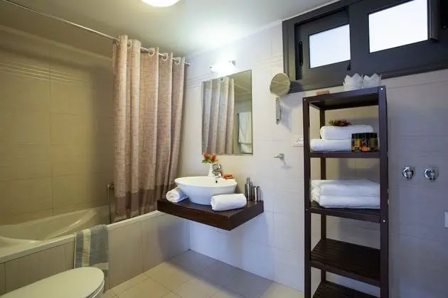 Apartment, Shared Pool  (Spermo)