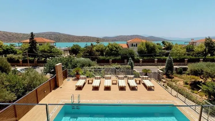 Deluxe Villa