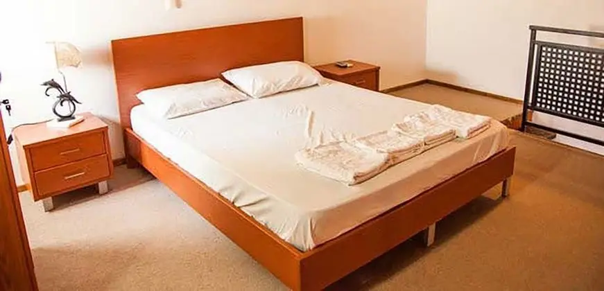 Room Maisonette