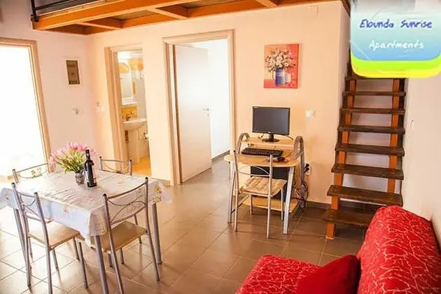 Room Maisonette