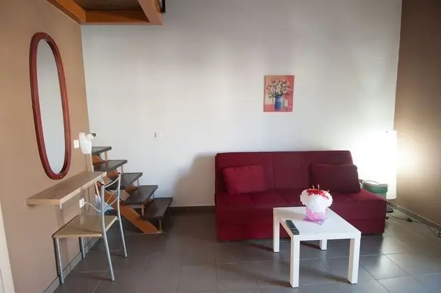 Room Maisonette