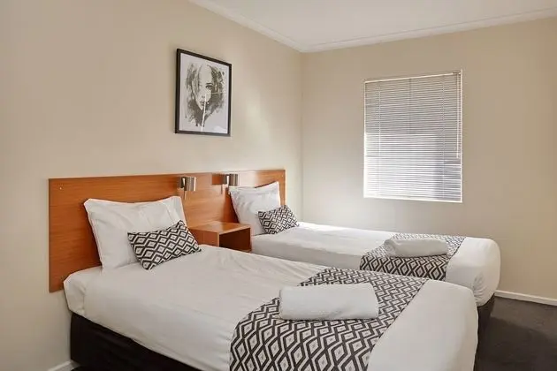 Apart Daire, 2 Yatak Odası, Avlu (Free Wi-Fi & Parking)