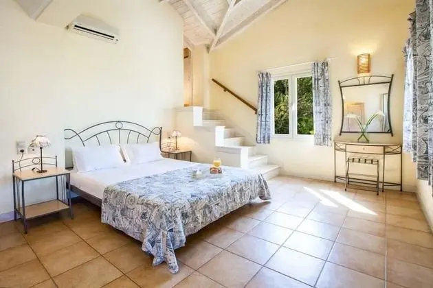 Villa, 3 Yatak Odası, Kişiye Özel Havuzlu, Deniz Manzaralı