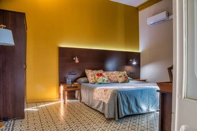 Classic Tek Büyük veya İki Ayrı Yataklı Oda, Banyolu/Duşlu