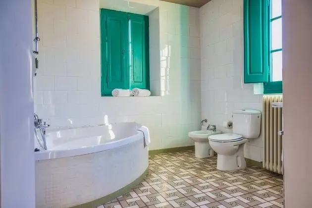 Classic Tek Büyük veya İki Ayrı Yataklı Oda, Banyolu/Duşlu