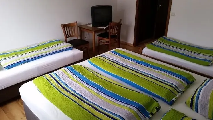 Dört Kişilik Oda