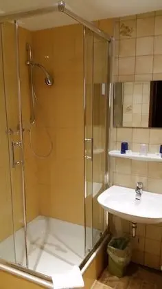Dört Kişilik Oda
