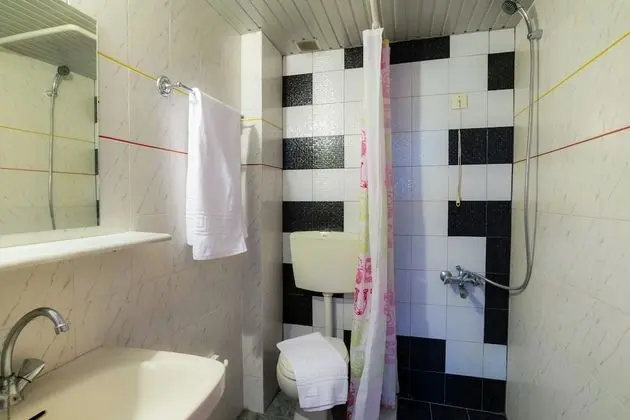 Standard Stüdyo, 3 Tek Kişilik Yatak, Bahçe Manzaralı
