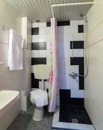 Standard Stüdyo, 3 Tek Kişilik Yatak, Bahçe Manzaralı