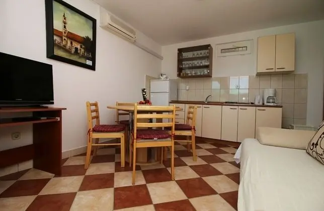 Apart Daire (Elvi - amazing position & parking - A)