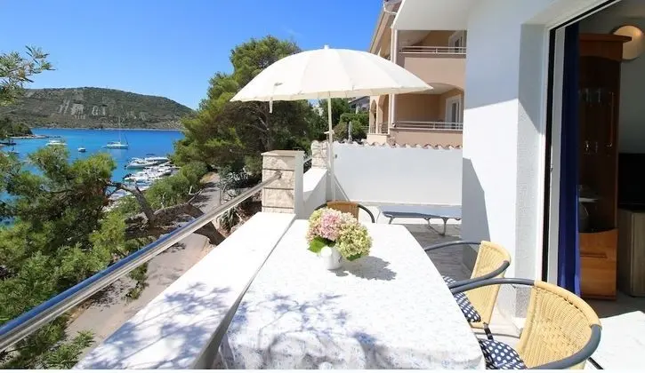 Apart Daire (Elvi - amazing position & parking - A)