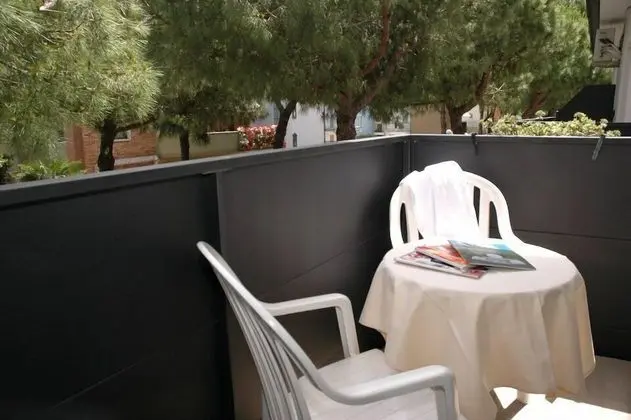 Üç Kişilik Oda