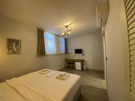 Çift Kişilik Bodrum Kat Oda, Manzarasız
