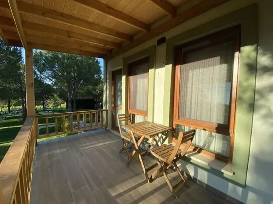 Deluxe Üç Kişilik Oda , Bahçe Manzaralı, Balkonlu