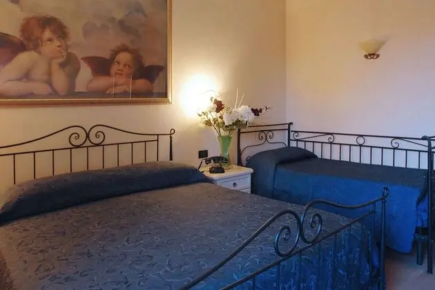 Üç Kişilik Oda