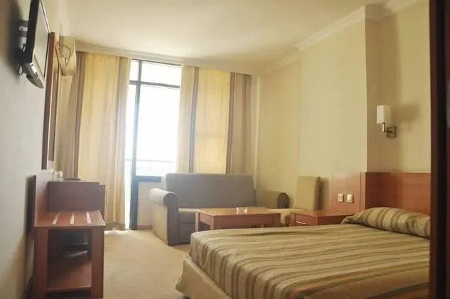 Standard Üç Kişilik Oda