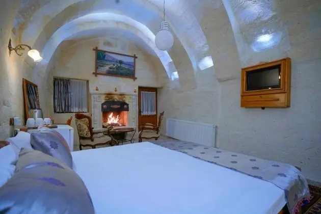 Family Cave Suit Balkonlu Oda