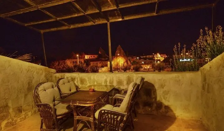 Family Cave Suite with Balcony