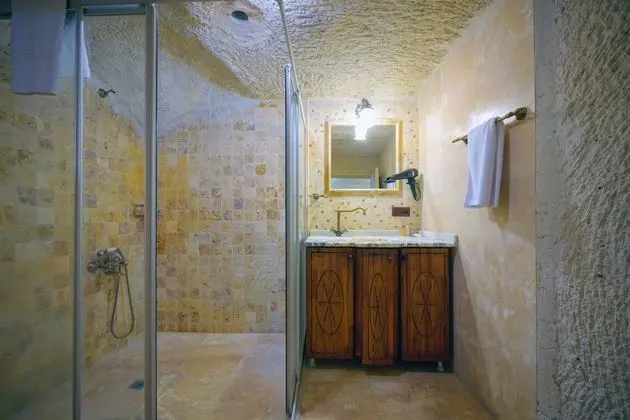 Family Cave Suite with Balcony