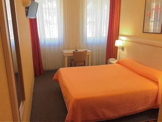 Comfort Tek Büyük Yataklı Oda, Küvet