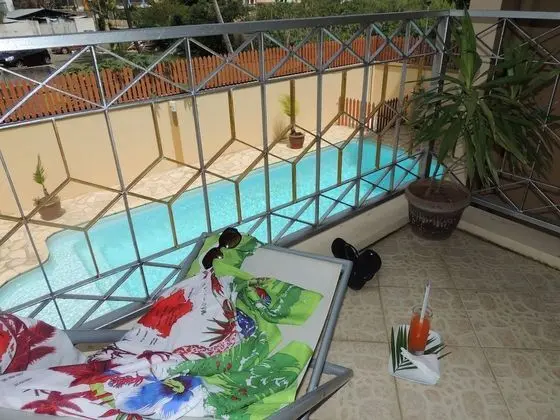 Apart Daire, 2 Yatak Odası, Havuz Manzaralı