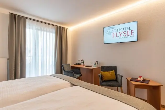 Comfort Tek Büyük Yataklı Oda