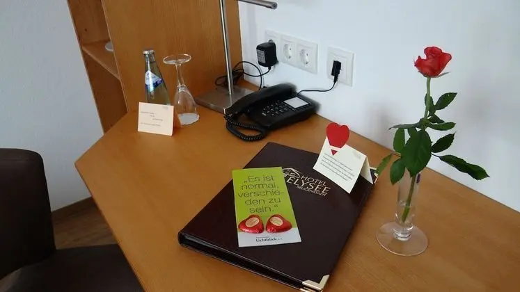 Comfort Tek Büyük Yataklı Oda