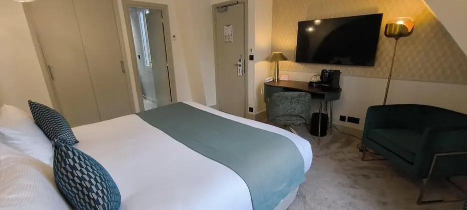 Deluxe Tek Büyük Yataklı Oda