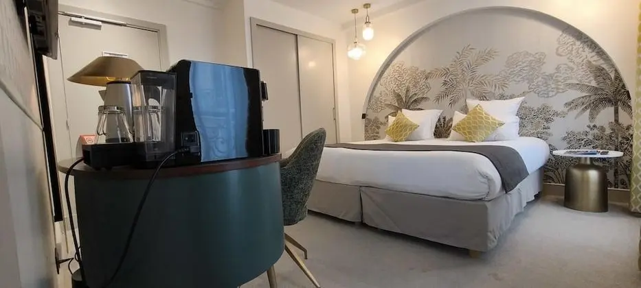 Deluxe Tek Büyük Yataklı Oda