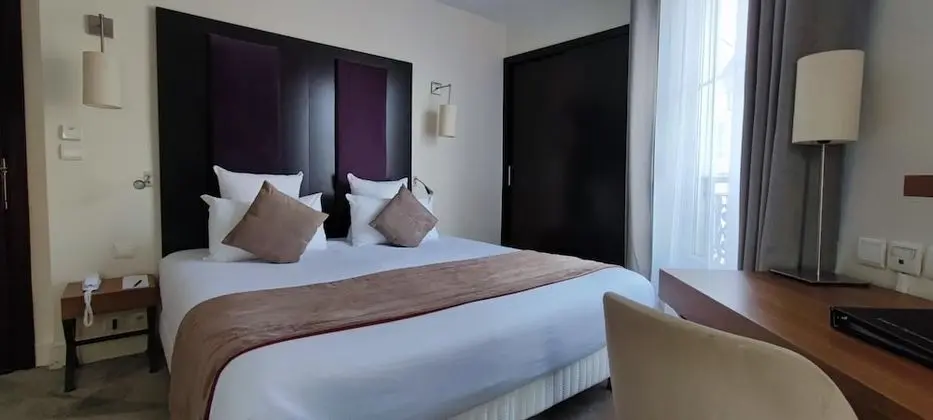 Superior Oda, Bağlantılı Odalar