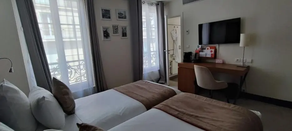 Superior Tek Büyük Yataklı Oda