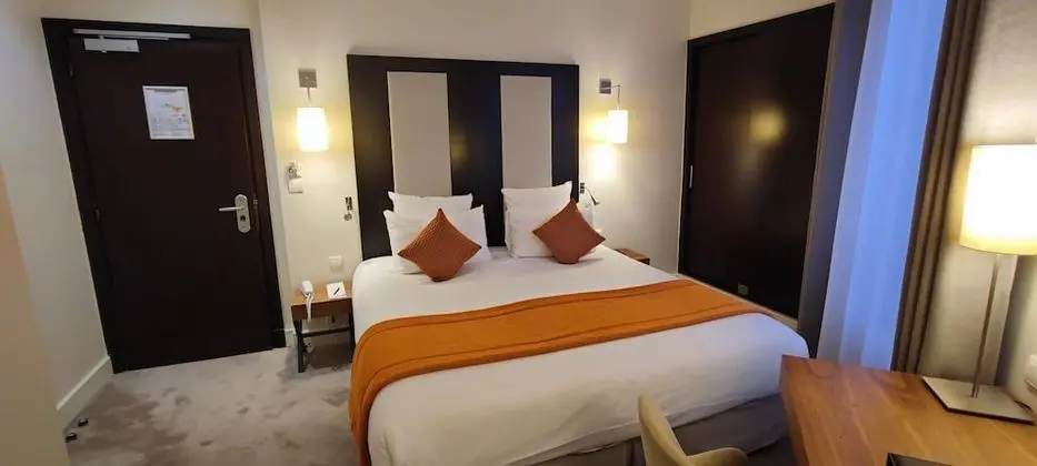 Superior Tek Büyük Yataklı Oda