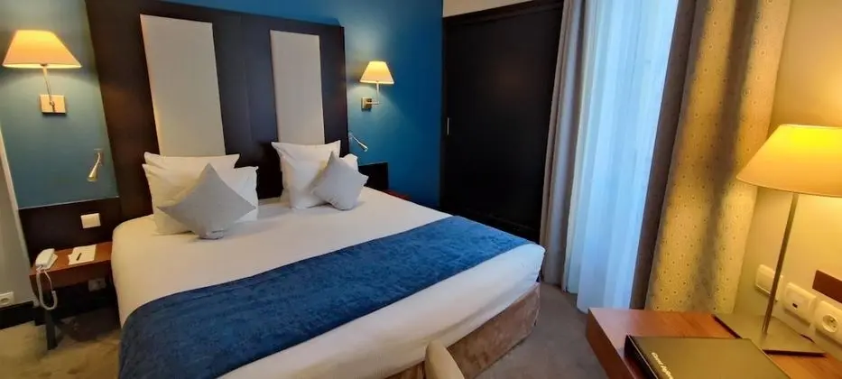 Superior Tek Büyük Yataklı Oda