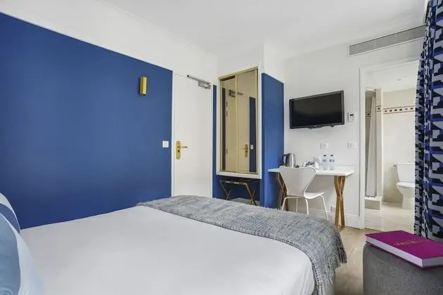 Premium Tek Büyük Yataklı Oda