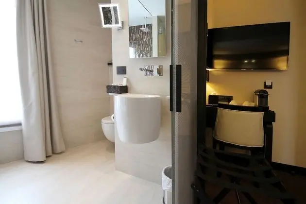 Deluxe Tek Büyük veya İki Ayrı Yataklı Oda