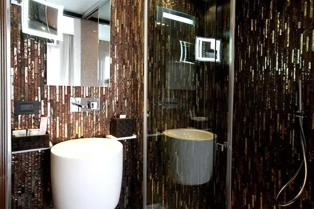 Deluxe Tek Büyük veya İki Ayrı Yataklı Oda