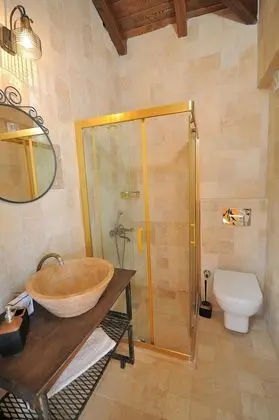 Deluxe Tek Büyük Yataklı Oda, Sigara İçilmez, Havuz Manzaralı