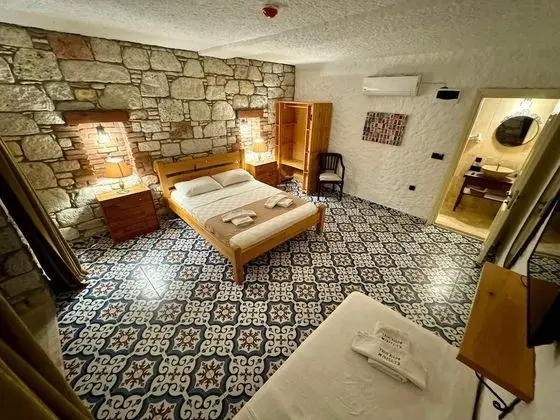 Deluxe Üç Kişilik Oda