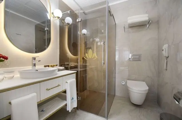 Junior Suite Custom Room