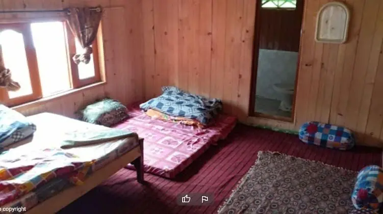 Standard Tek Büyük veya İki Ayrı Yataklı Oda