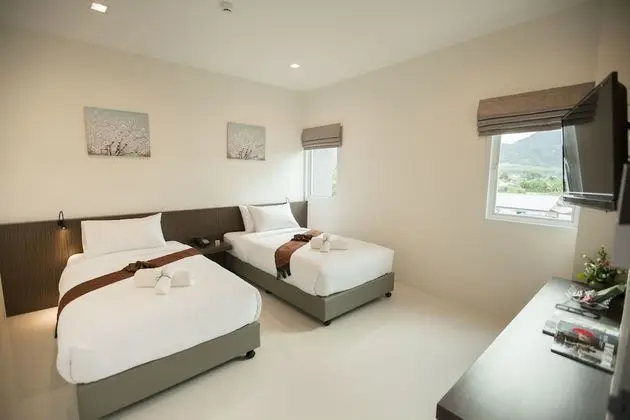 Deluxe Twin Bed