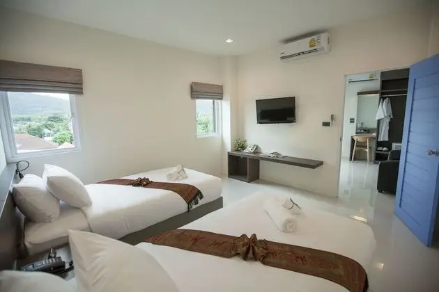 Deluxe Twin Bed