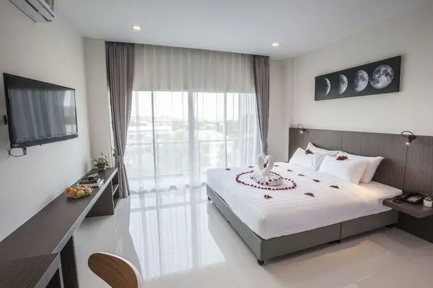 Suite King Size Bed