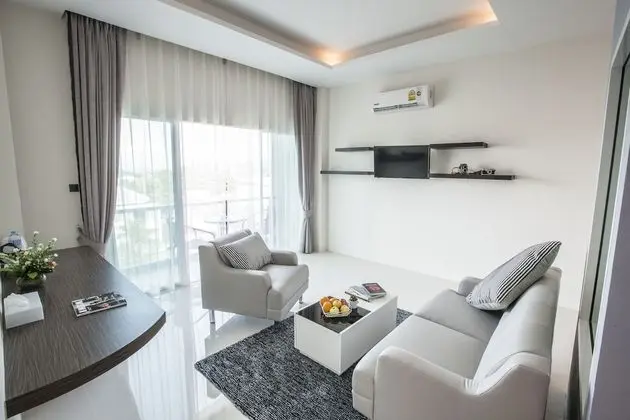 Suite King Size Bed